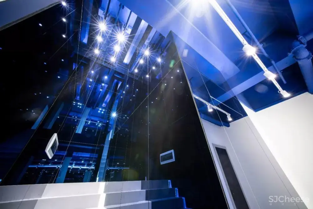 作品赏析|深海咖啡馆 Deepsea Coffee