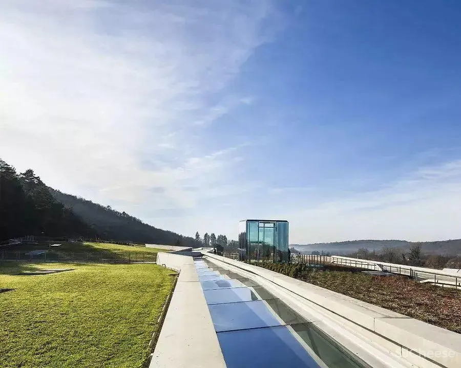 法国洞穴壁画艺术中心设计 法国洞穴壁画艺术中心设计