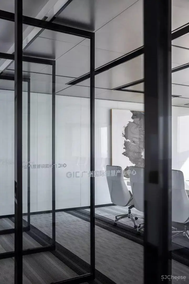 天光云影 广州绿地城T1栋办公样板房设计欣赏