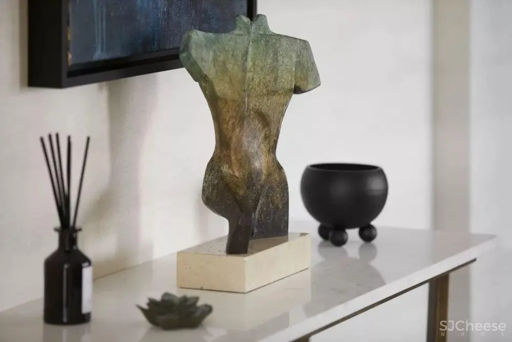 Elicyon新作 | 英国低奢设计的精华