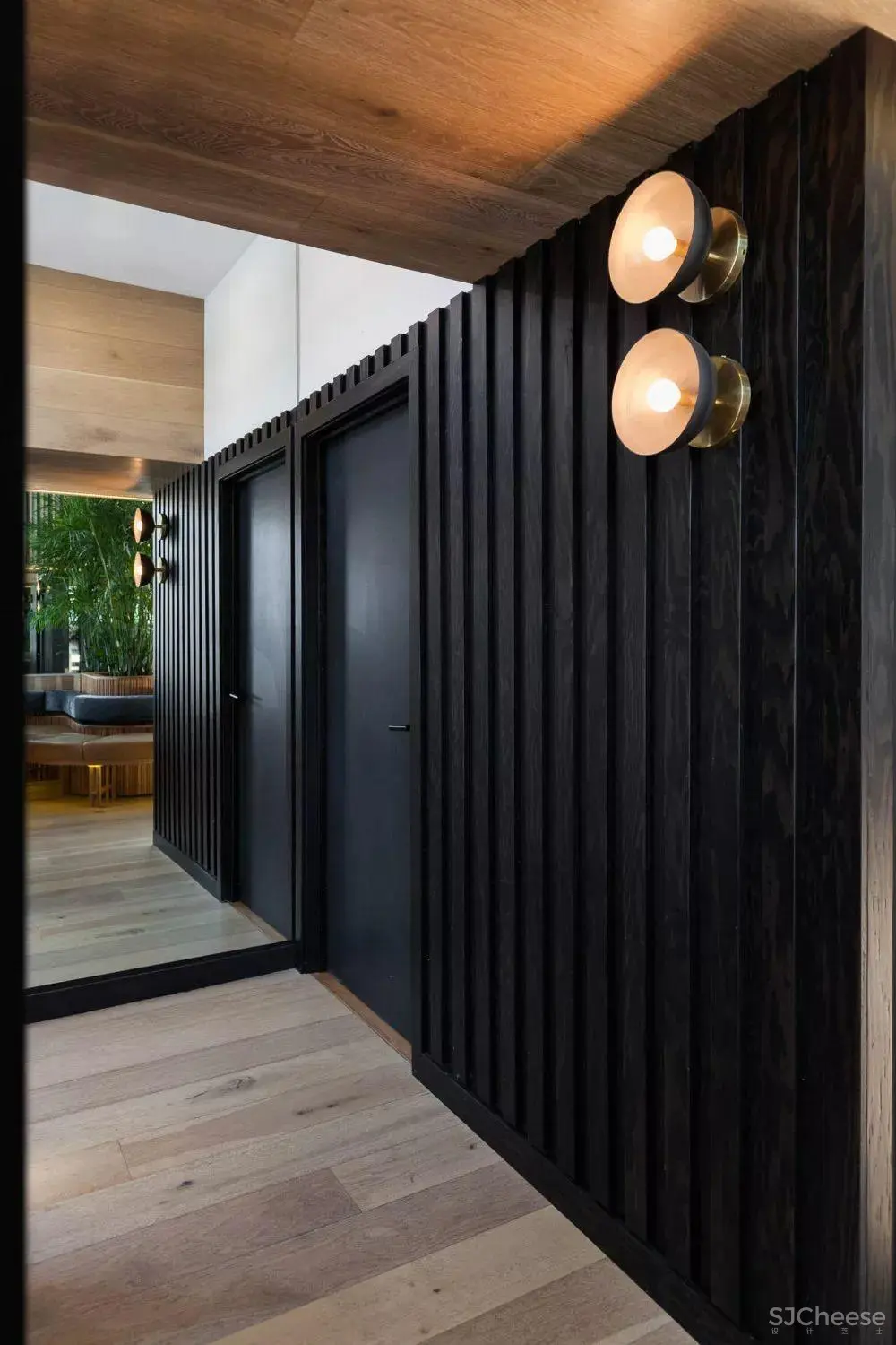 以内 / 加拿大RYU日本餐厅由MÉNARDDWORKIND设计完成