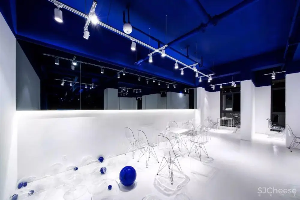 作品赏析|深海咖啡馆 Deepsea Coffee