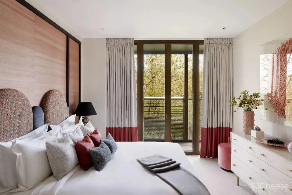 Elicyon新作 | 英国低奢设计的精华