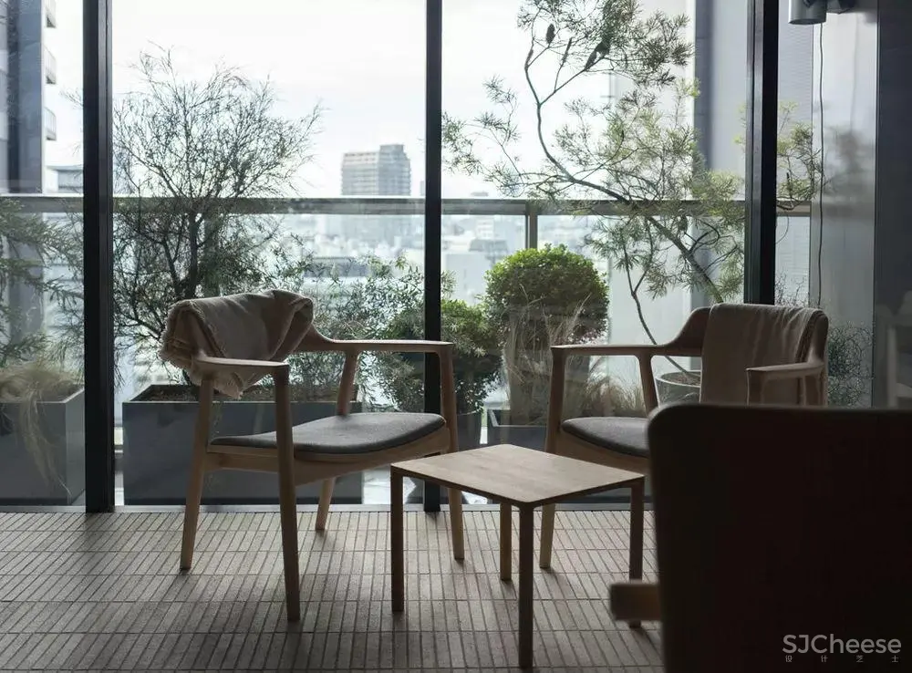 日式餐厅Sticks’n’Sushi新店设计 | OEO Studio