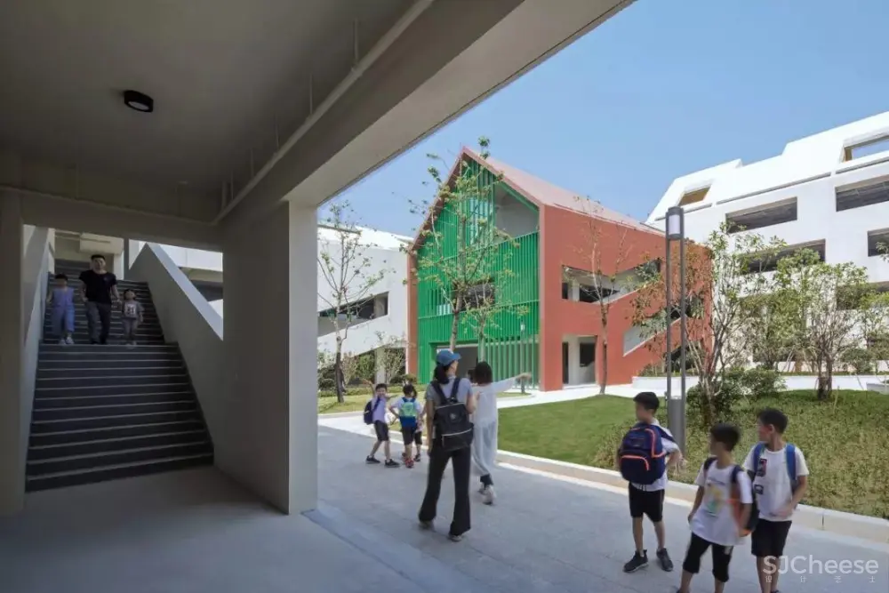 杭州最有趣的学校设计丨可自由探索的趣味屋顶 杭州最有趣的学校设计丨可自由探索的趣味屋顶