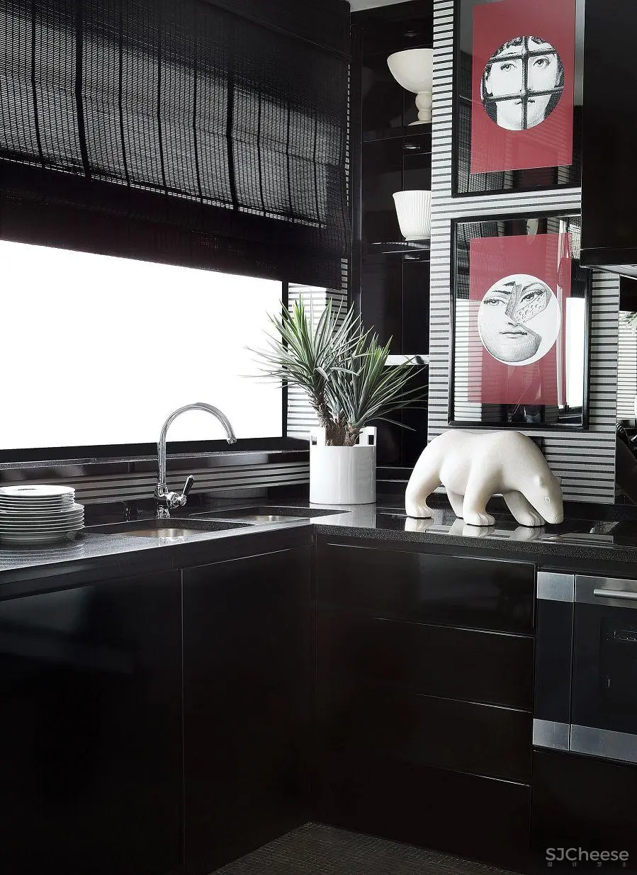 John Jacob | 黑与白的和谐之美 John Jacob | 黑与白的和谐之美