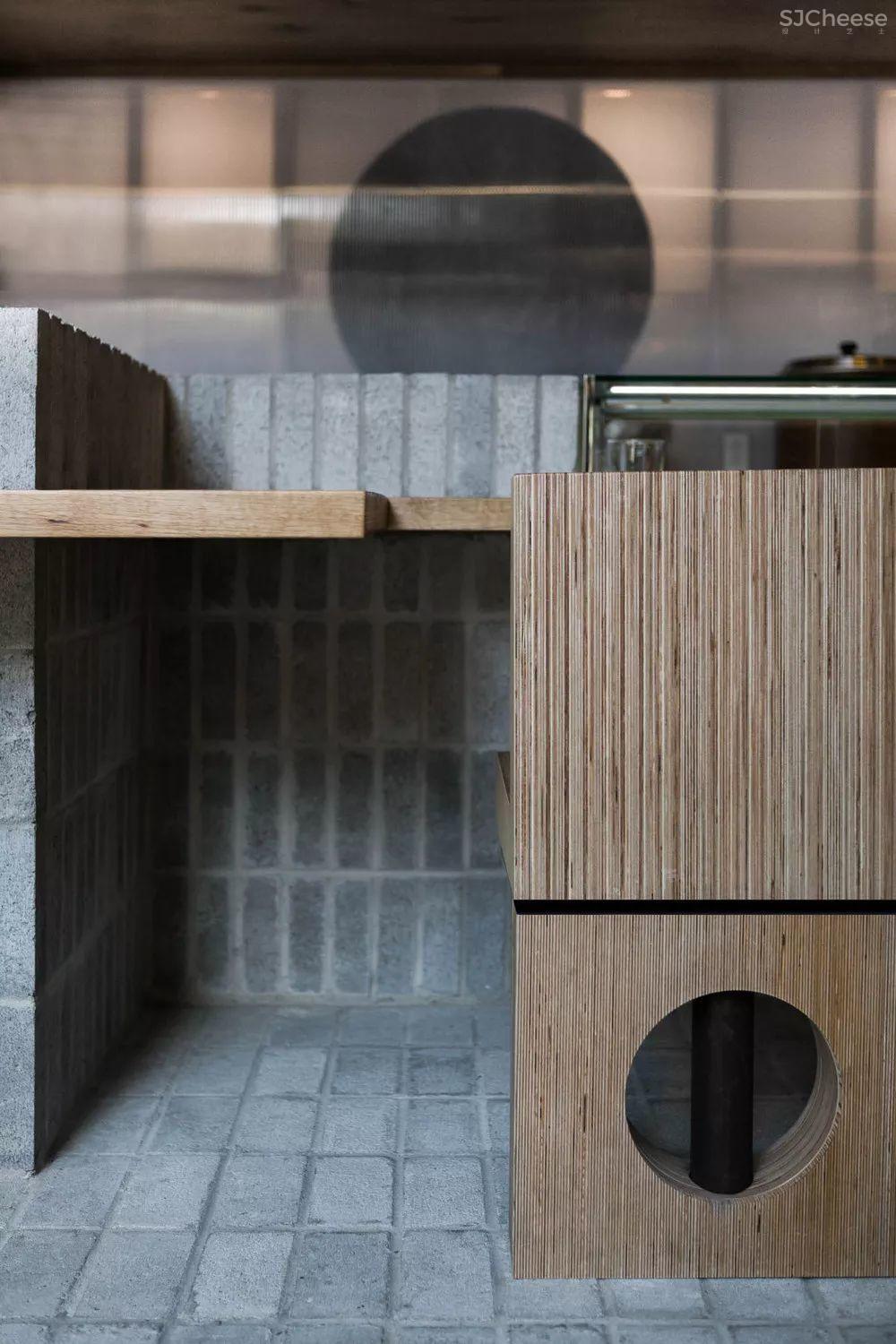 以内 / 加拿大RYU日本餐厅由MÉNARDDWORKIND设计完成