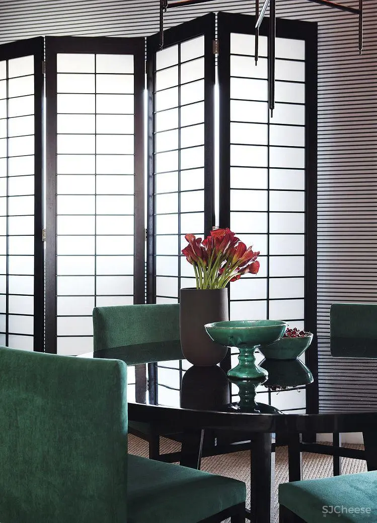 John Jacob | 黑与白的和谐之美 John Jacob | 黑与白的和谐之美