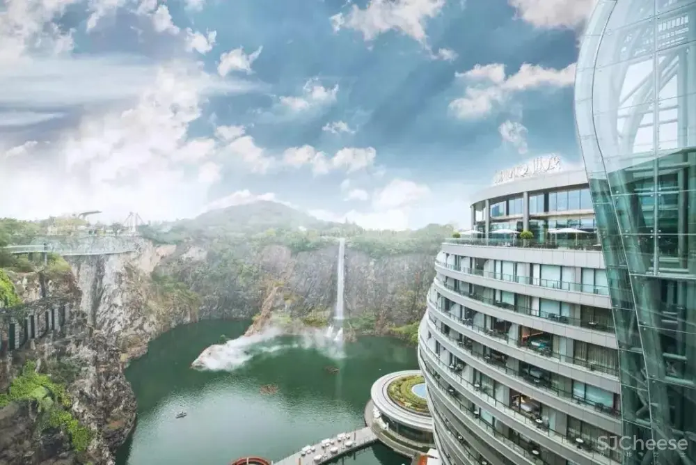 上海“深坑酒店”耗时12年耗资20亿!