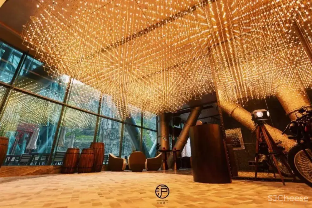 上海“深坑酒店”耗时12年耗资20亿!