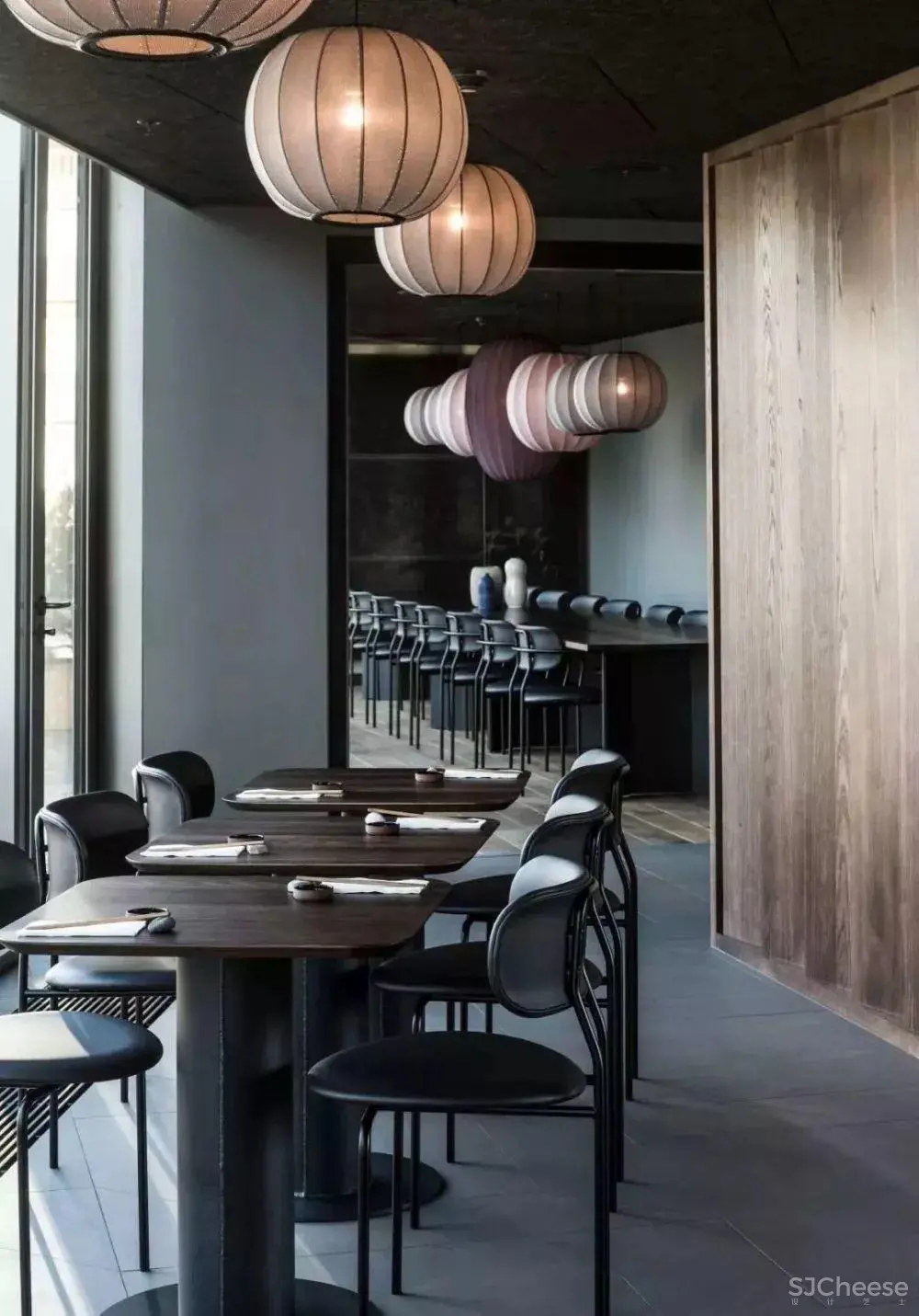 日式餐厅Sticks’n’Sushi新店设计 | OEO Studio