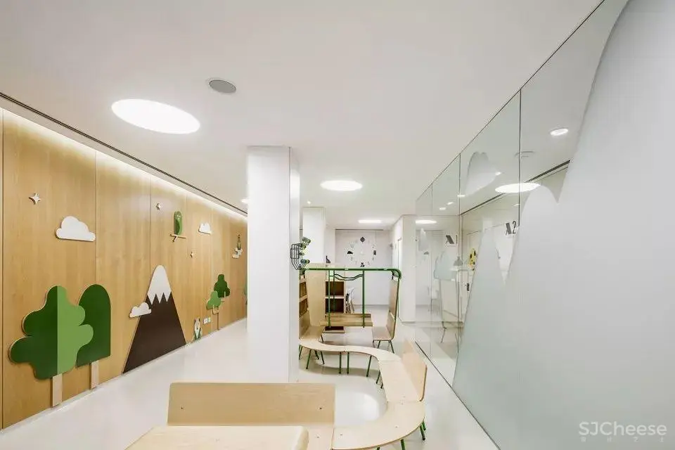 瓦尔德希伯伦大学儿童医院设计 瓦尔德希伯伦大学儿童医院设计