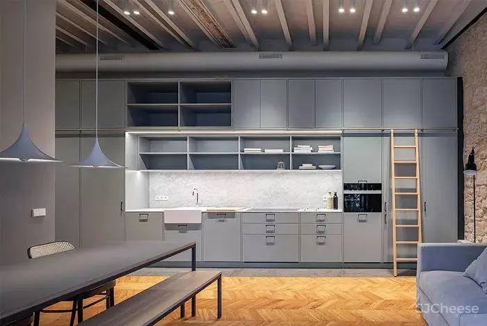 西班牙:空间的破败与精致,严谨与多变 西班牙:空间的破败与精致,严谨与多变