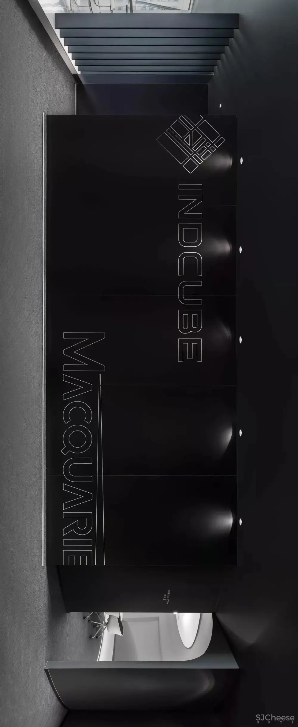 崔树新作:一条橙光,穿过空间,完成设计 崔树新作:一条橙光,穿过空间,完成设计