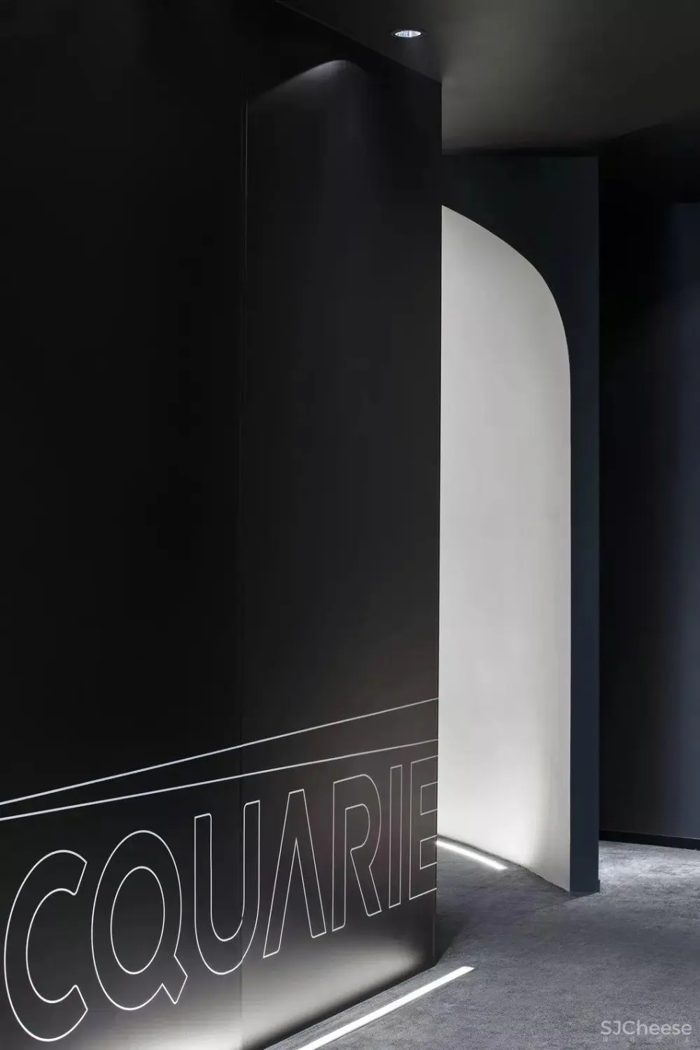 崔树新作:一条橙光,穿过空间,完成设计 崔树新作:一条橙光,穿过空间,完成设计