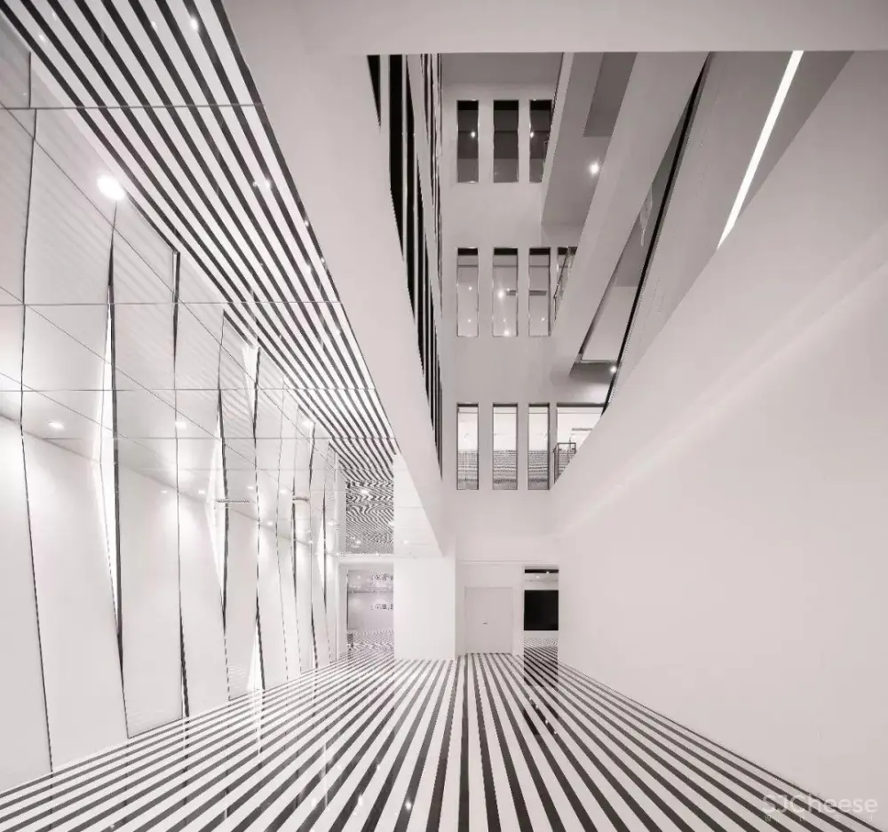 创意女神李想：办公室，竟美成了人人爱的艺术馆，惊艳深圳！