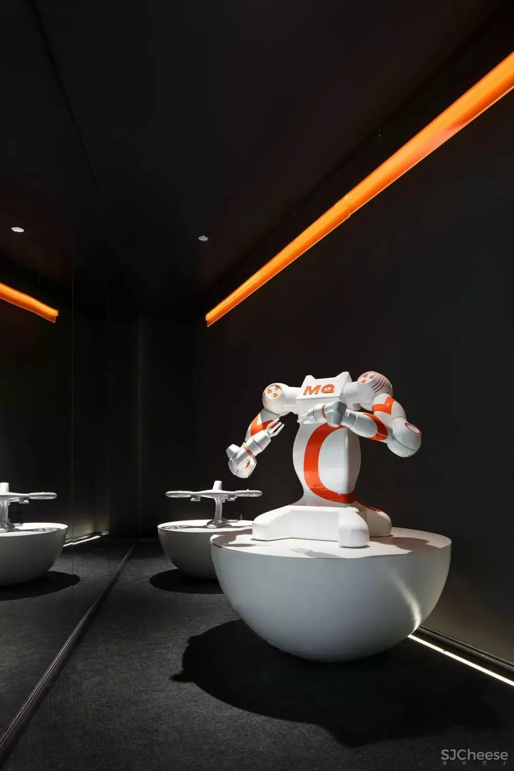 崔树新作:一条橙光,穿过空间,完成设计 崔树新作:一条橙光,穿过空间,完成设计