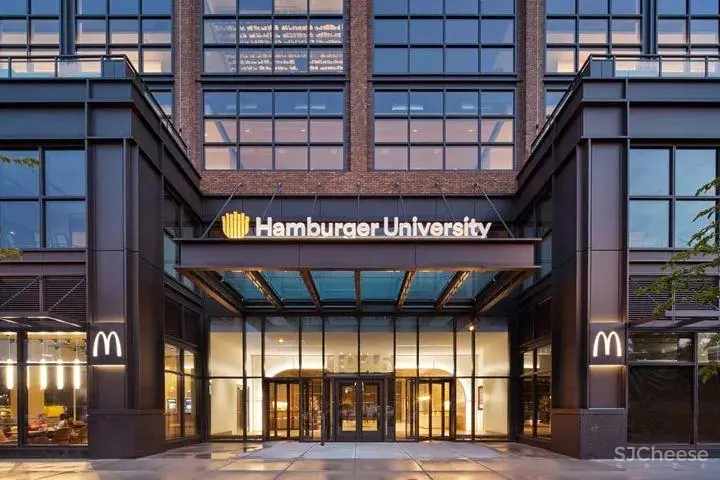 溯源与创新 麦当劳2.5亿美元的芝加哥总部大楼设计欣赏 溯源与创新 麦当劳2.5亿美元的芝加哥总部大楼设计欣赏