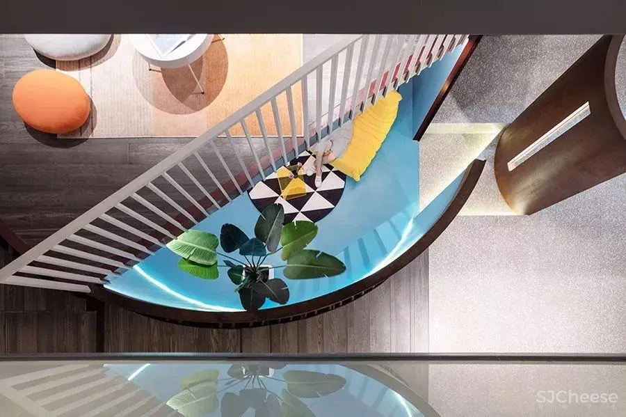 芸茶|几何洞穴中的“吃喝玩”集合空间 | 地山空间