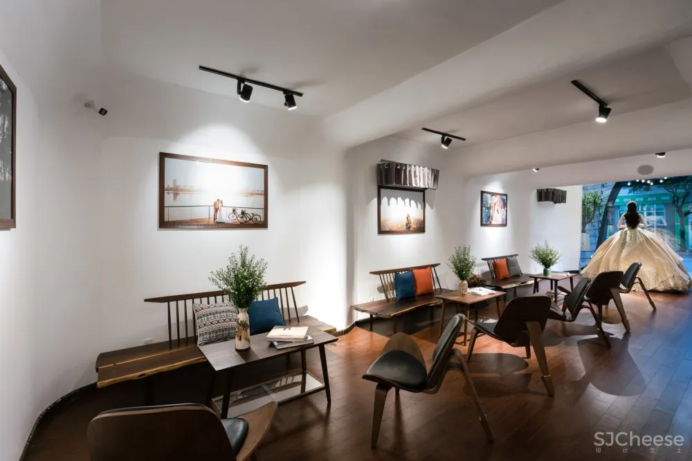 Rin 婚礼工作室 / District 1 Architects