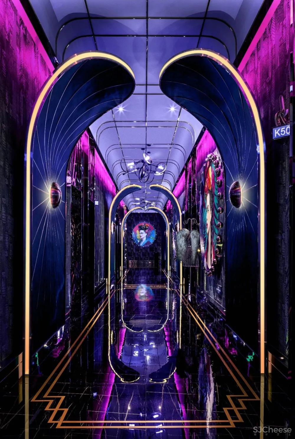 新作 | “好色的绅士” KINGKISS KTV 首