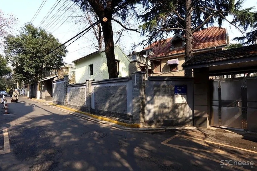 纯净下的历史建构之美 | 高云岭20号Garage House