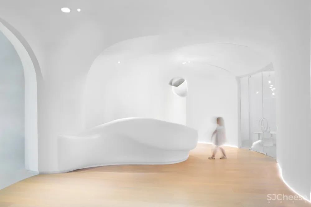 新作 | 迪拜未来幼儿园 高科技学习空间 首