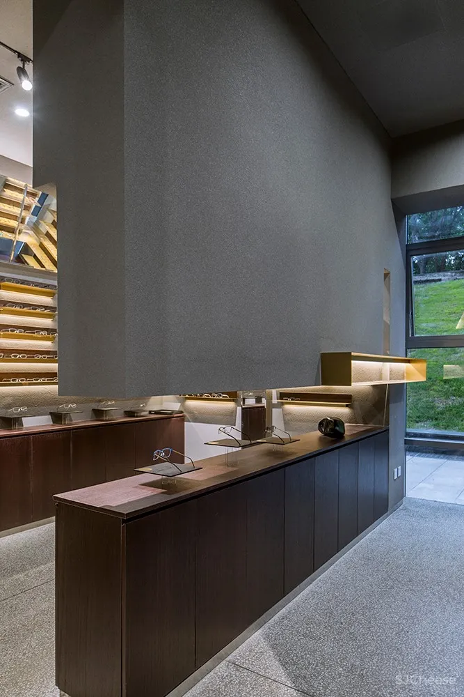 北京阿目眼镜店铺 / TEMP 首