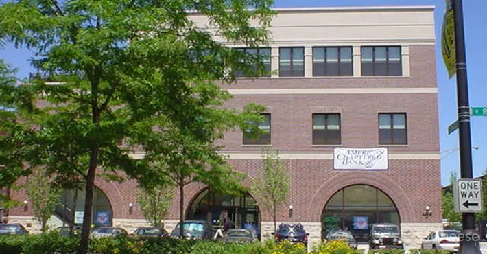 american chartered bank chicago