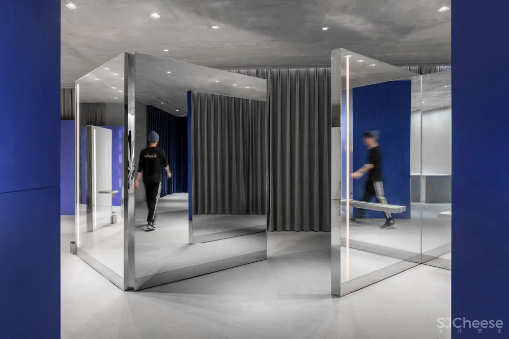 尔我空间设计研究室:南京 临时迷镜 沙龙 首
