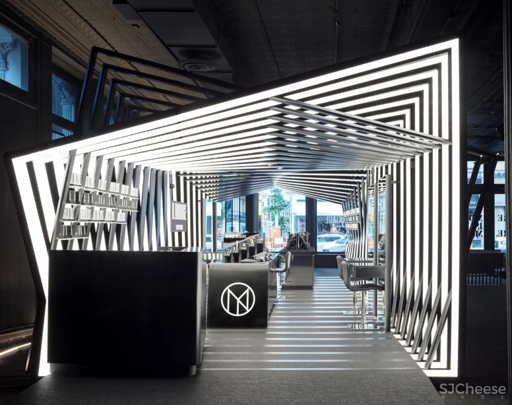 Zaha Hadid：化妆品品牌的精品展馆 首