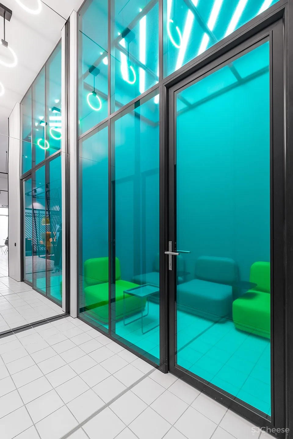 Nefa Architects：俄罗斯 Nizhny Novgorod机场候机室 首