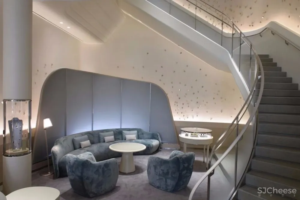 Jouin Manku:法国奢侈品牌 Van Cleef & Arpels精品店设计