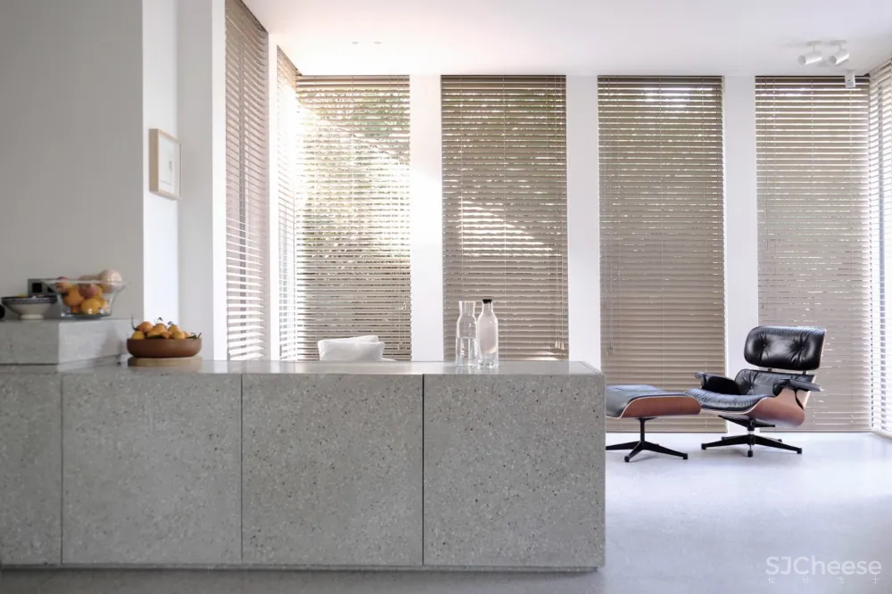 JS 住宅 | 石头与浅木的自然色调