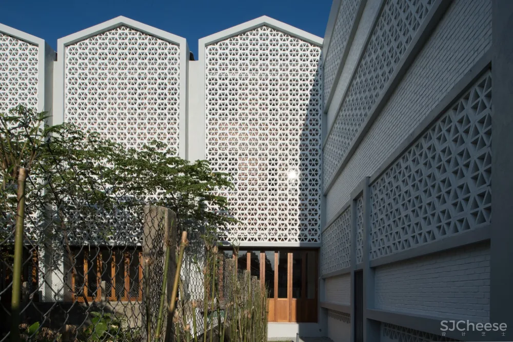 Bêtania 女生宿舍 / atelier OBJECTIFS