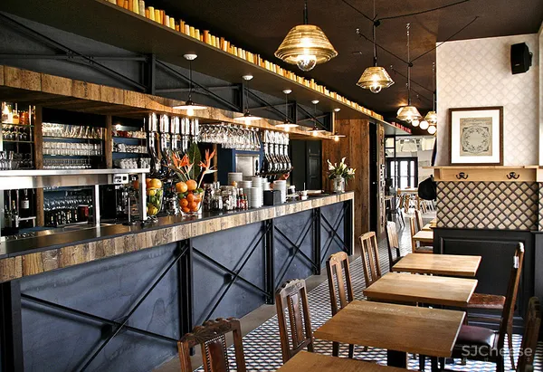 la Corde à Linge 老外的咖啡馆