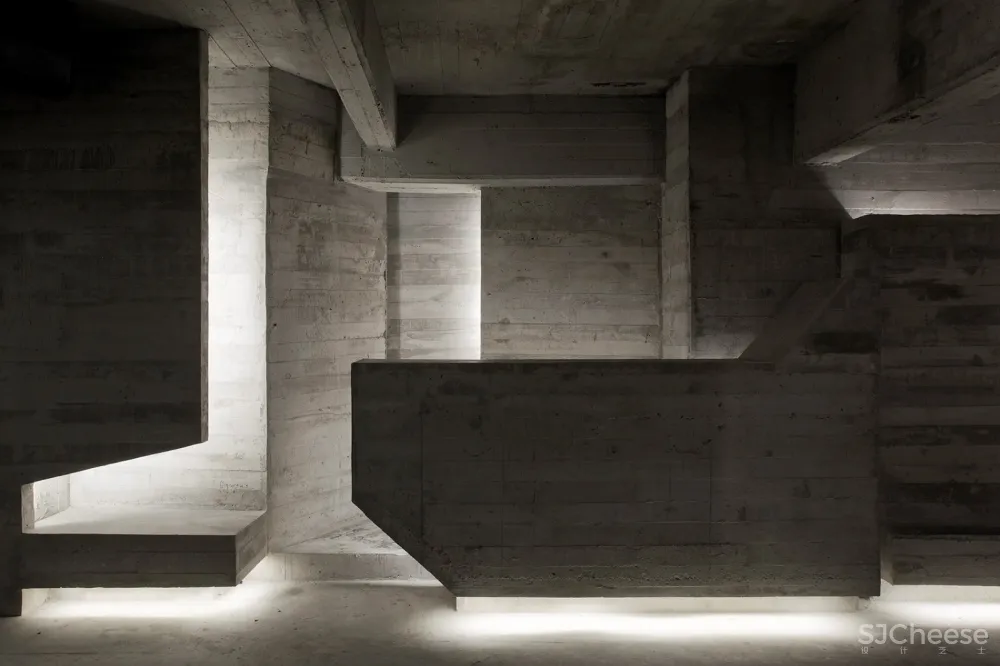 Foro Normandie地下夜店,墨西哥 / Ludwig Godefroy Office 首