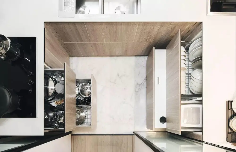 落差巨大的家 / PONE ARCHITECTURE 落差巨大的家 / PONE ARCHITECTURE