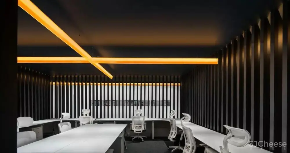 崔树新作:一条橙光,穿过空间,完成设计 崔树新作:一条橙光,穿过空间,完成设计