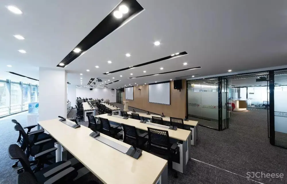 【RWD 作品】CGPI 深圳國際公益學院:“明快、環動、階進”的教學空間 【RWD 作品】CGPI 深圳國際公益學院:“明快、環動、階進”的教學空間