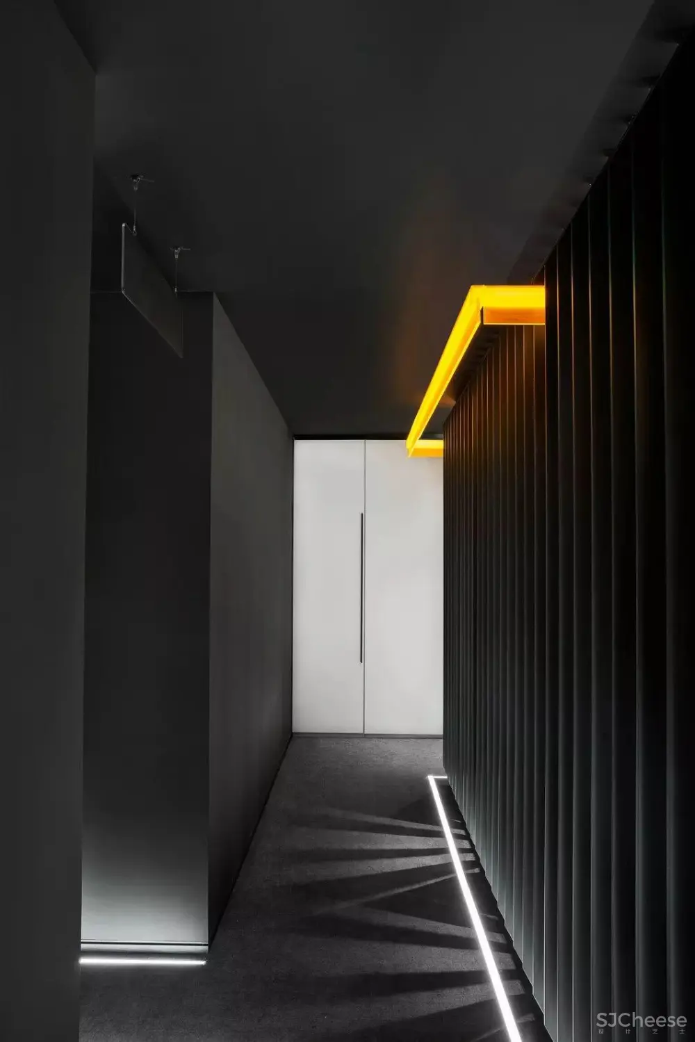 崔树新作:一条橙光,穿过空间,完成设计 崔树新作:一条橙光,穿过空间,完成设计