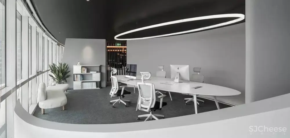 崔树新作:一条橙光,穿过空间,完成设计 崔树新作:一条橙光,穿过空间,完成设计