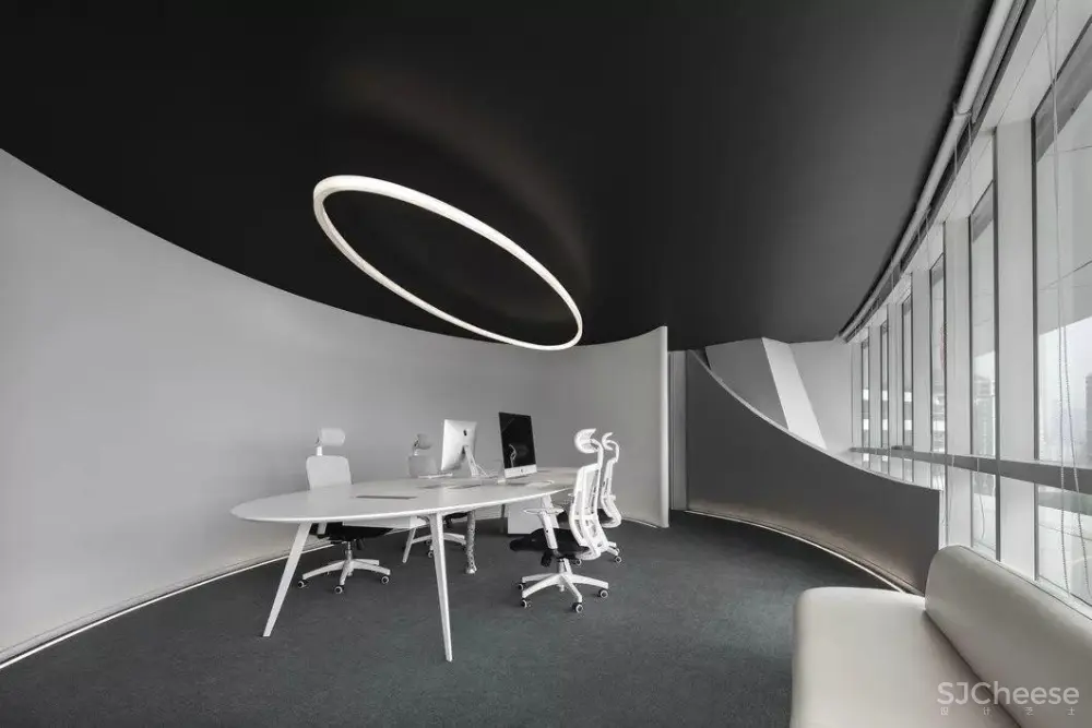 崔树新作:一条橙光,穿过空间,完成设计 崔树新作:一条橙光,穿过空间,完成设计