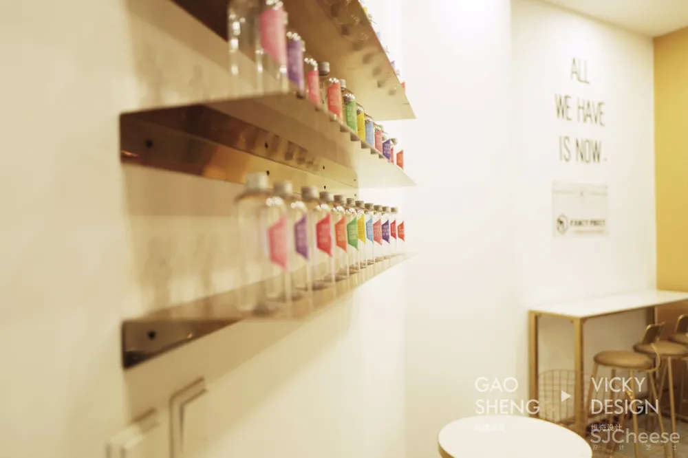 高盛建筑&维奇设计/Fancy Fruit 果汁店 首