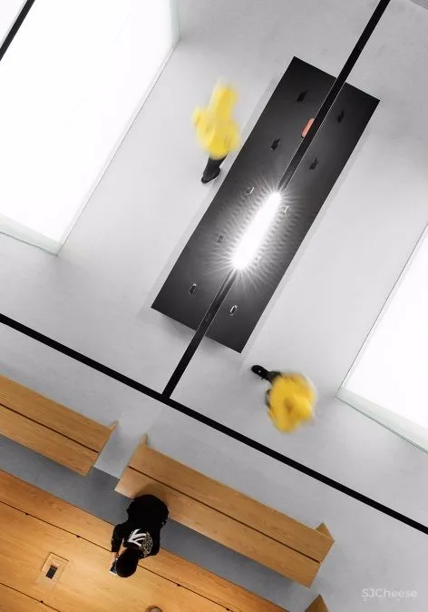 东仓建设:全球首家超级旗舰店·Whale 首