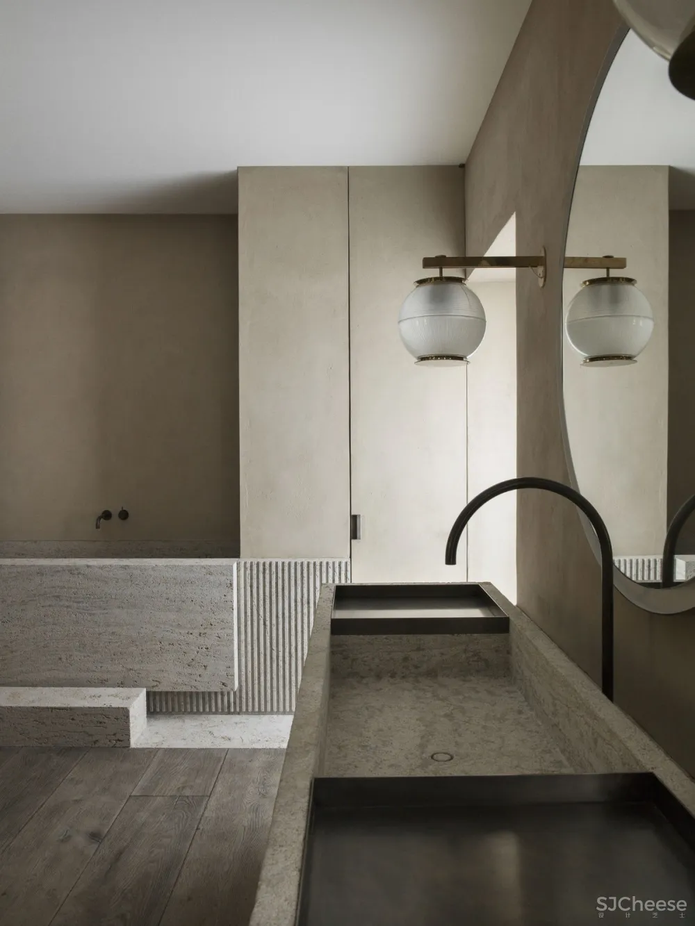 Nicolas Schuybroek Architects:古董与原始结合 浴室沙龙 首