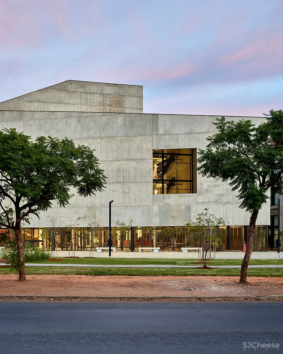 Sol Plaatje大学学生资源中心，南非 / designworkshop