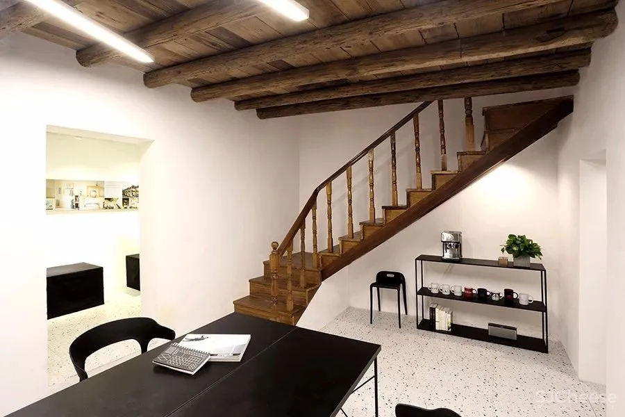 纯净下的历史建构之美 | 高云岭20号Garage House