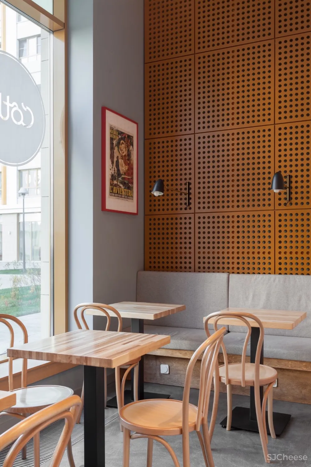 莫斯科48m²Cotto罗马风格咖啡店 | Small Studio 首