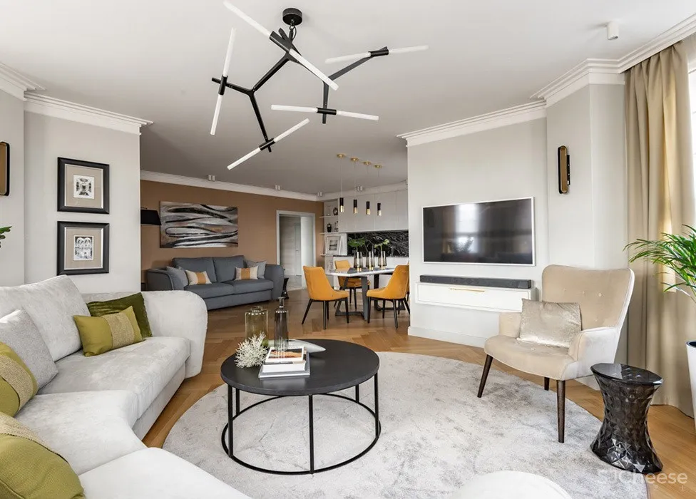 温暖色彩 Chelyabinsk 明亮家庭公寓 | Julia Safonova